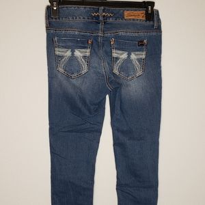 Seven7 Capris Jeans Size 4